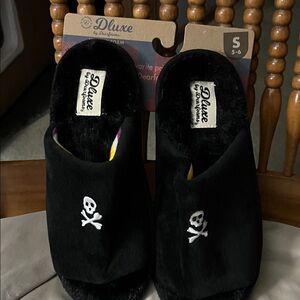 Deluxe Kids Black Skull Slippers